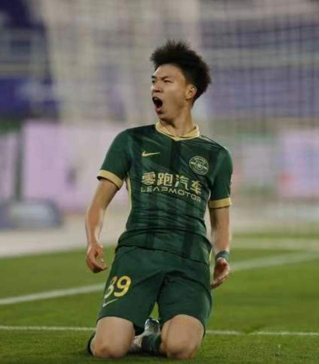 福克斯总决赛彻底拉胯,马刺认清建队真理:哈珀才是持球大核首选